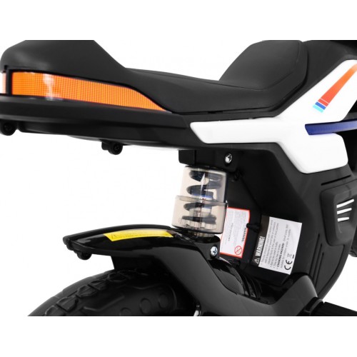 Motor Night Rider na baterii pro děti Bílá + Pomocná kola + MP3 USB + Plyn v škrticí klapce