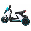POKROČILÝ motocykl bílý