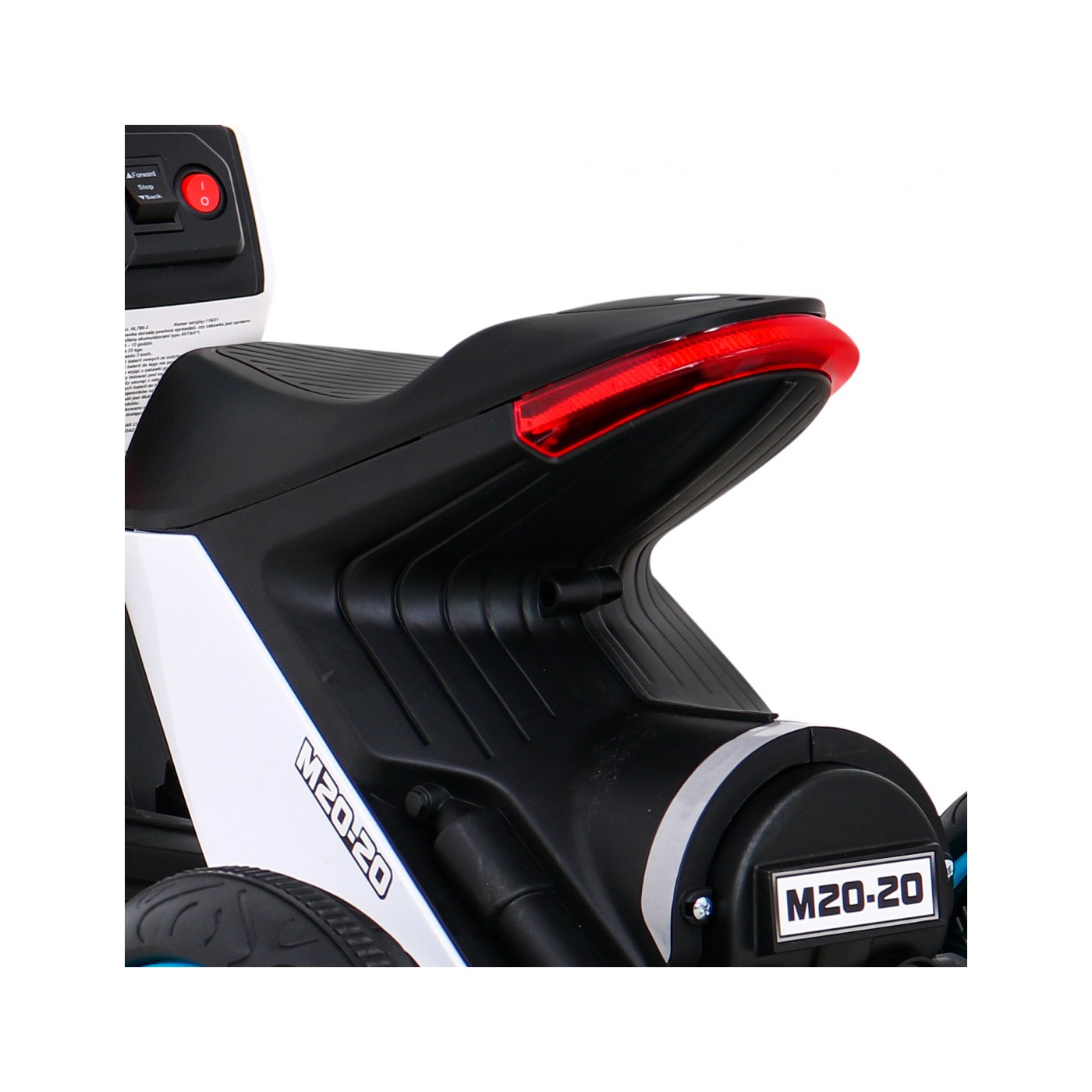 POKROČILÝ motocykl bílý