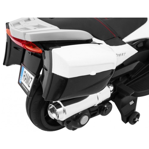 Motocyklový závodník bílý