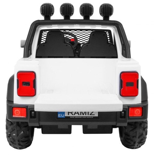 Allroad terénní auto pro 2 děti bílá + Naped 4x4 + dálkové ovládání + pomalý start + MP3 LED
