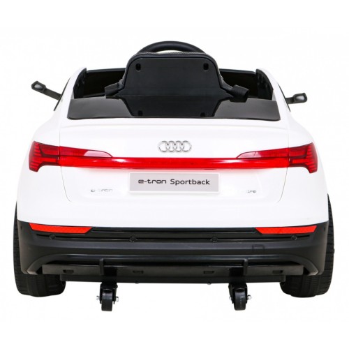 Audi E-Tron Sportback Kids bílá Remote 4x4 Drive Slow Start Rádio MP3 LED