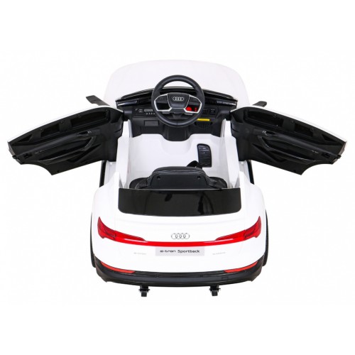 Audi E-Tron Sportback Kids bílá Remote 4x4 Drive Slow Start Rádio MP3 LED