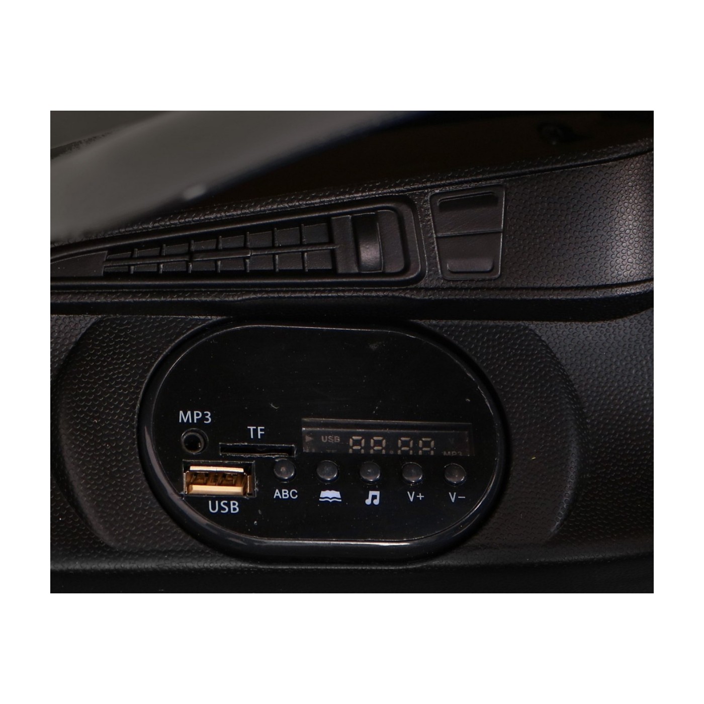 BMW I8 Lift Auto Baterie Černý + Dálkové Ovládání + Pomalý Start + 3 bodové pruhy + MP3 USB + LED