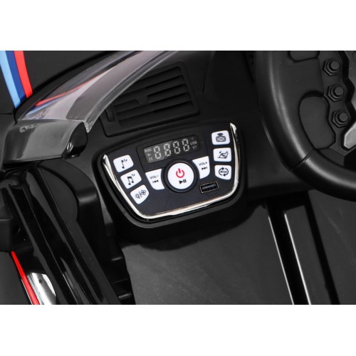 BMW M6 GT3 Dětská baterie do auta černá + přívod vzduchu + MP3 zvuková světla + dálkové ovládání