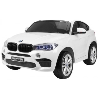 BMW X6M XXL pro 2 děti bílá + dálkové ovládání + eko kůže + pásy + pomalý start + MP3 USB + LED