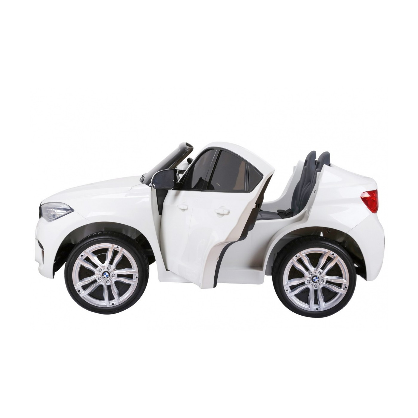 BMW X6M XXL pro 2 děti bílá + dálkové ovládání + eko kůže + pásy + pomalý start + MP3 USB + LED