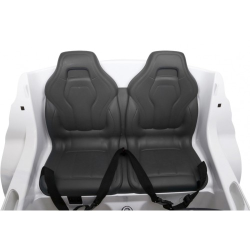 BMW X6M XXL pro 2 děti bílá + dálkové ovládání + eko kůže + pásy + pomalý start + MP3 USB + LED