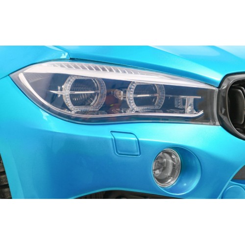 BMW X6M XXL pro 2 děti barva modrá dálkové ovládání pásy pomalý start MP3 LED