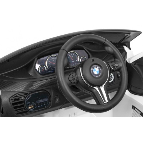 Elektrické dětské auto BMW X6M bílé + dálkové ovládání + EVA + pomalý start + audio panel + LED