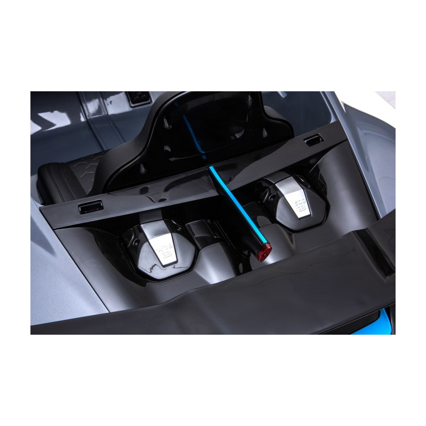 Dětská autobaterie Bugatti Divo šedá + dálkové ovládání + EVA + pomalý start + LED MP3
