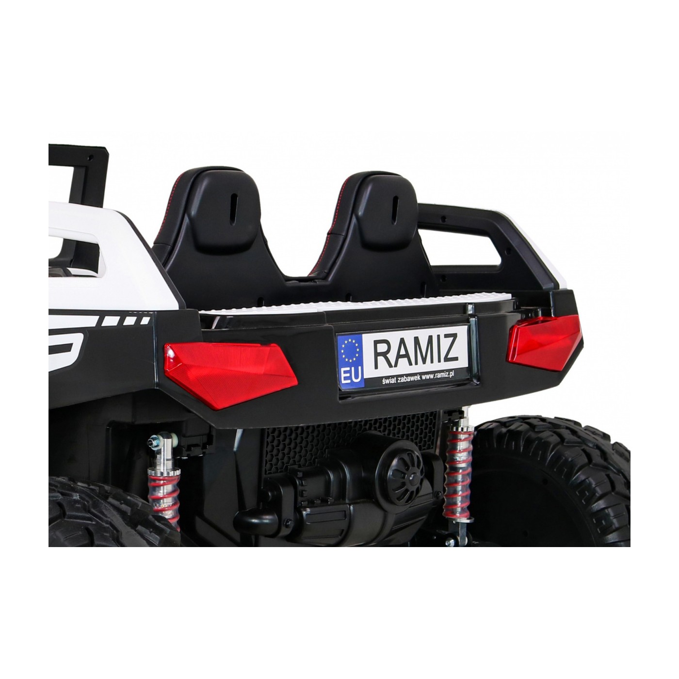 Buggy Clash na baterii pro 2 děti bílá + dálkový ovladač + pohon 4x4 + nastavení sedadla + MP3 rádio + LED