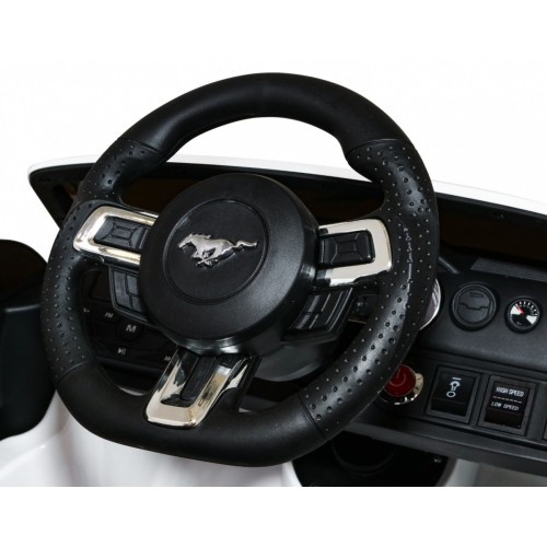 Autko Ford Mustang GT na baterii pro děti Bílá + Nastavení sedadla + LED audio + EVA + Pomalý start