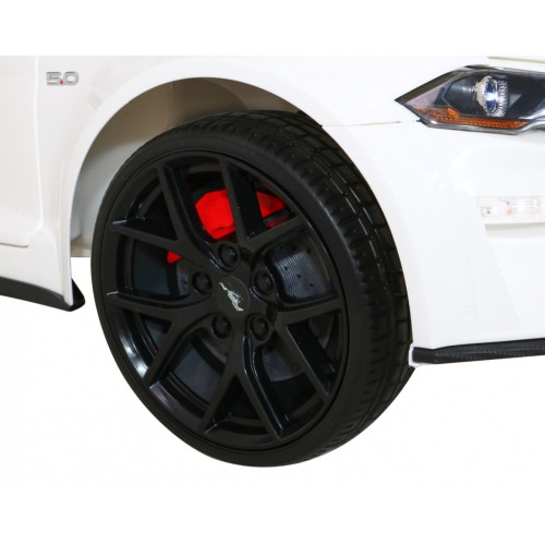 Autko Ford Mustang GT na baterii pro děti Bílá + Nastavení sedadla + LED audio + EVA + Pomalý start
