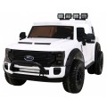 Vozidlo Ford Super Duty bílé
