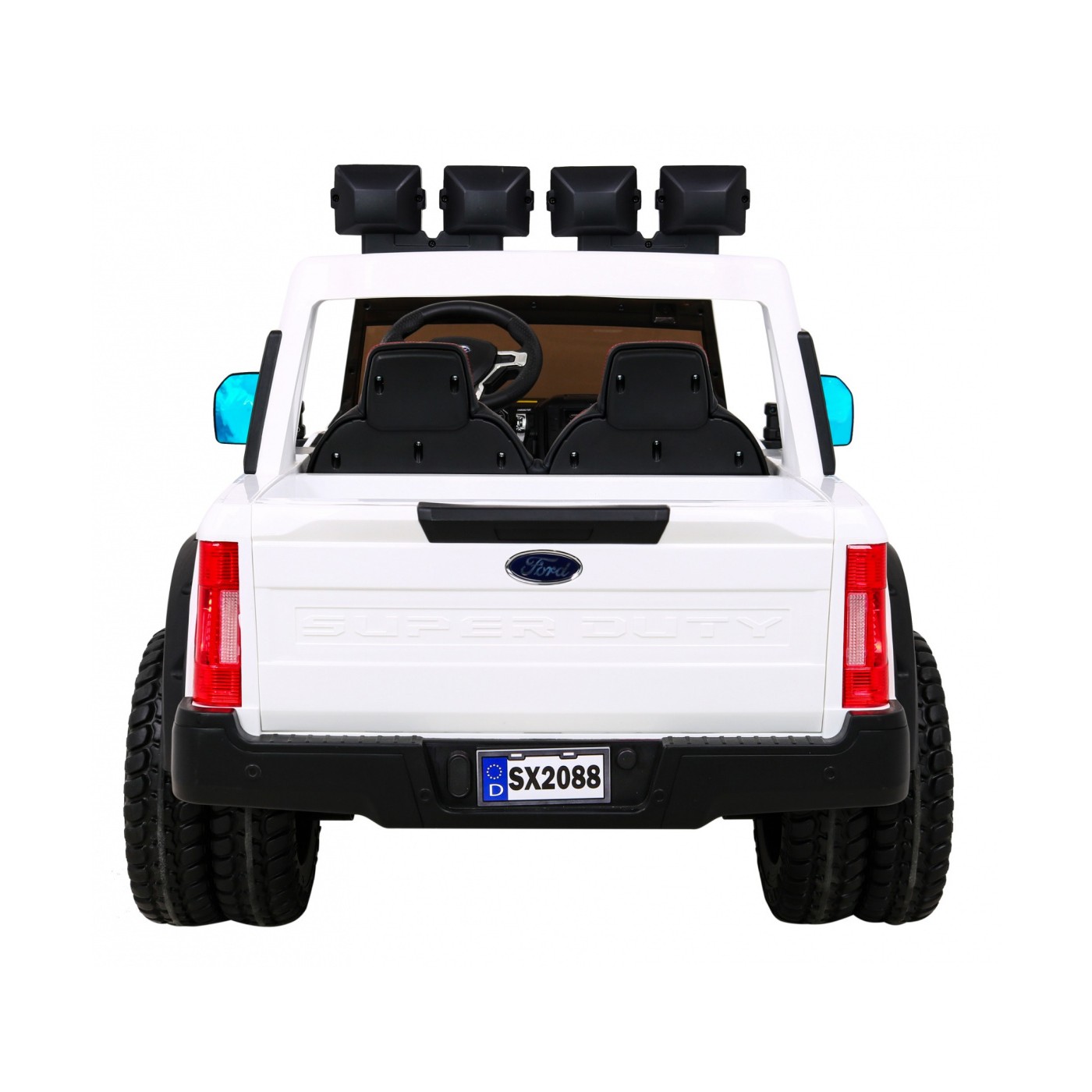 Vozidlo Ford Super Duty bílé