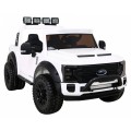 Vozidlo Ford Super Duty bílé