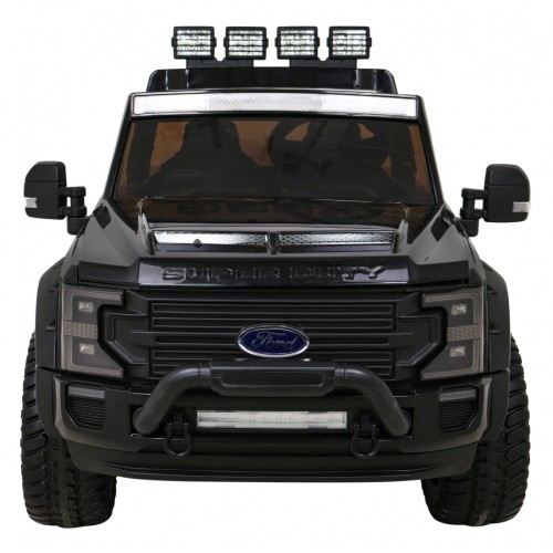Vozidlo Ford Super Duty černé