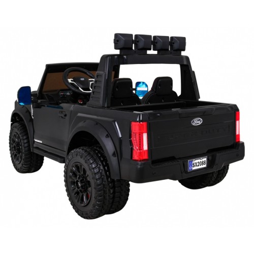 Vozidlo Ford Super Duty černé