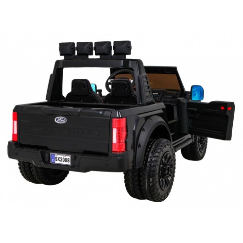 Vozidlo Ford Super Duty černé