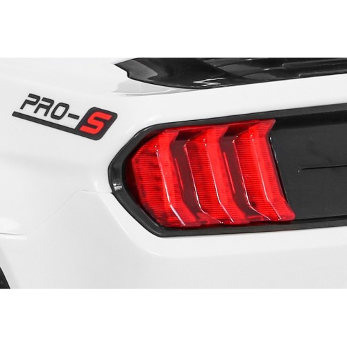 Autíčko GT Sport na baterii pro děti bílá + dálkové ovládání + pomalý start + zavazadlový prostor + MP3 LED