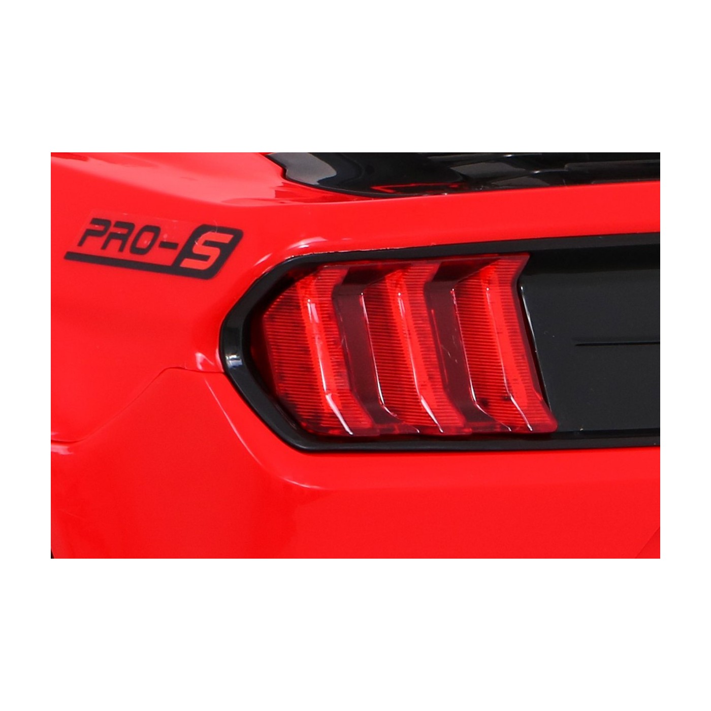 Autíčko GT Sport na baterii pro děti červená + dálkové ovládání + pomalý start + zavazadlový prostor + MP3 LED