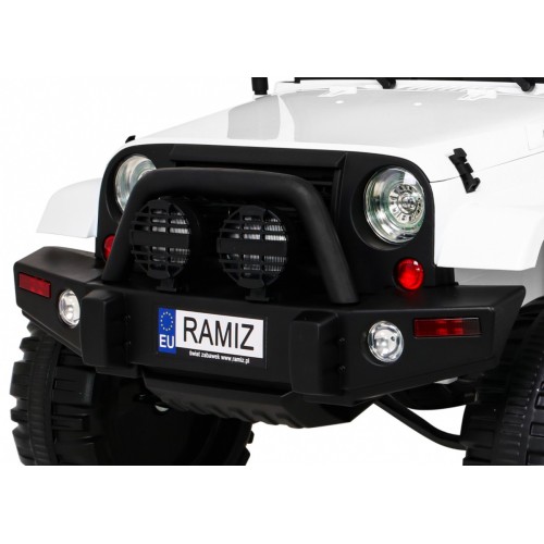 All Terrain Dobíjecí auto pro děti bílá Jeep Terrain Ride-On + Remote + Světla Zvuky