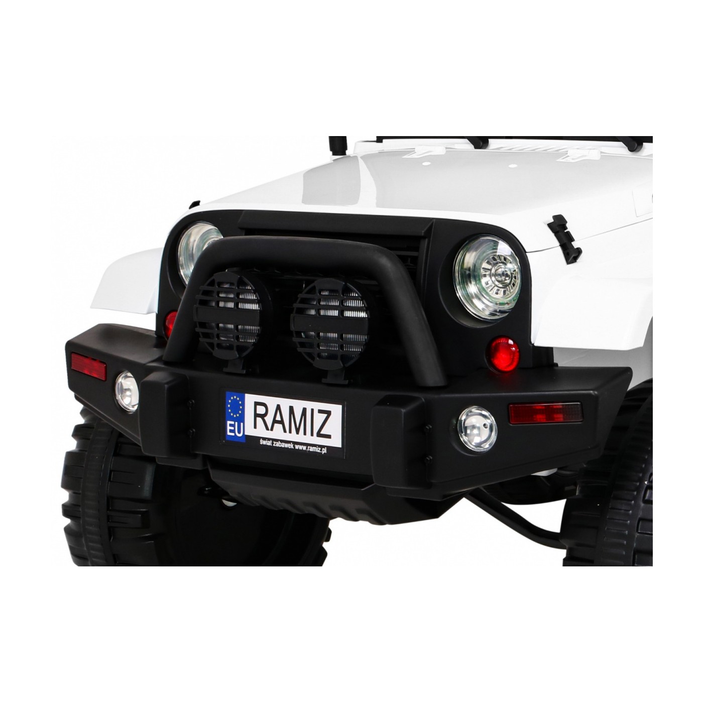 All Terrain Dobíjecí auto pro děti bílá Jeep Terrain Ride-On + Remote + Světla Zvuky