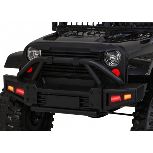 Jeep tmavé noční vozidlo černé