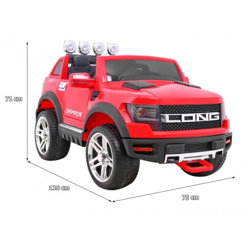 DLOUHÉ červené auto