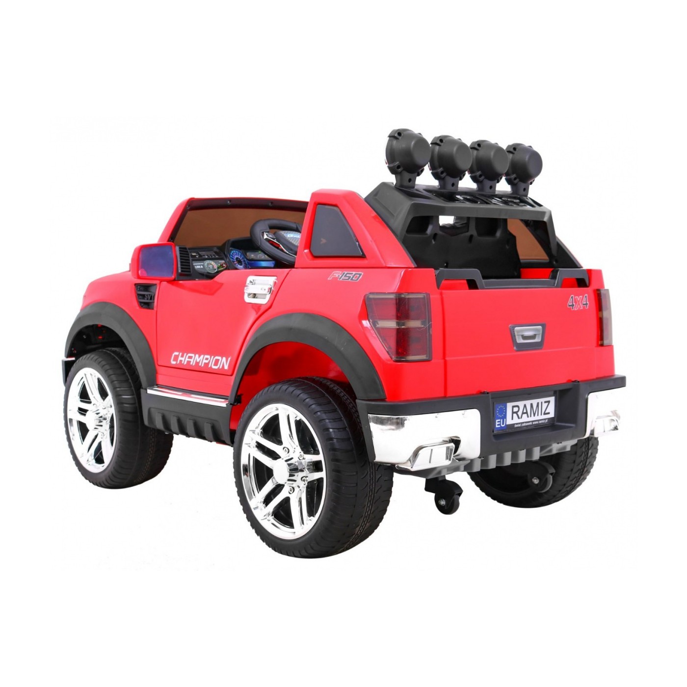 DLOUHÉ červené auto
