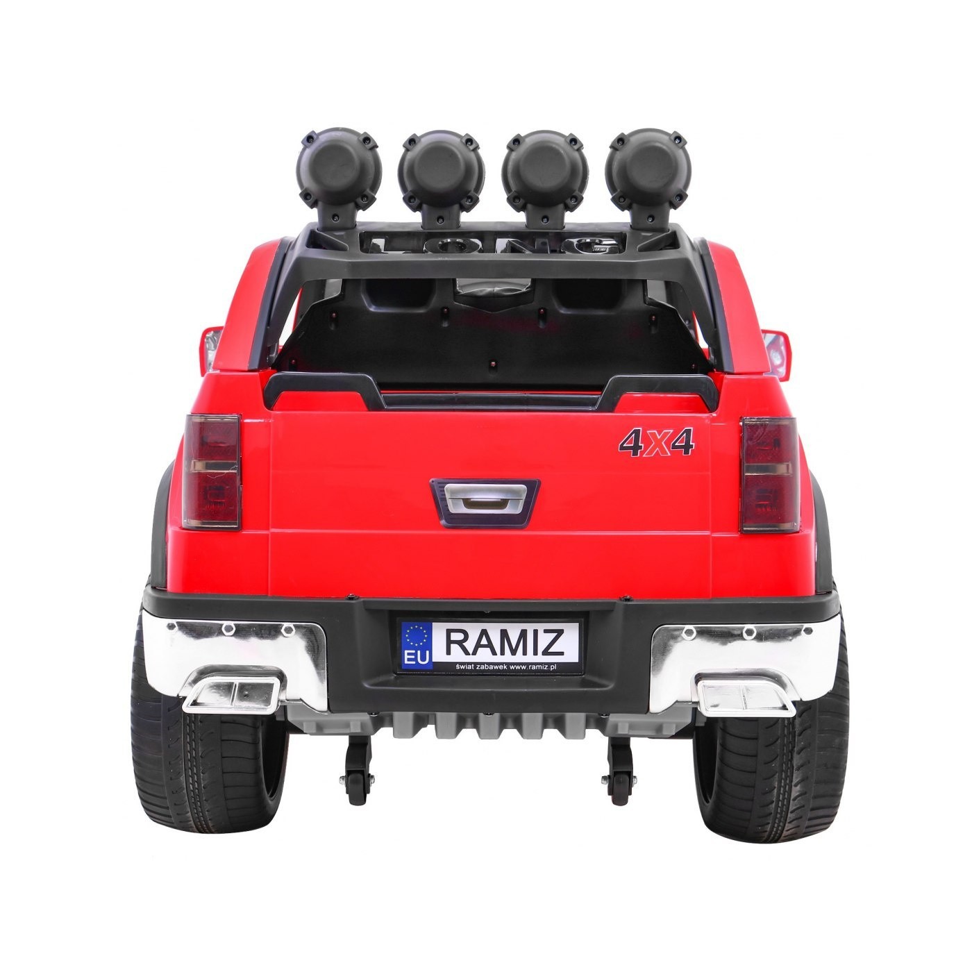 DLOUHÉ červené auto