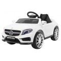 Vozidlo Mercedes AMG GLA-45 bílá