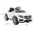 Vozidlo Mercedes AMG GLA-45 bílá