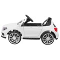 Vozidlo Mercedes AMG GLA-45 bílá