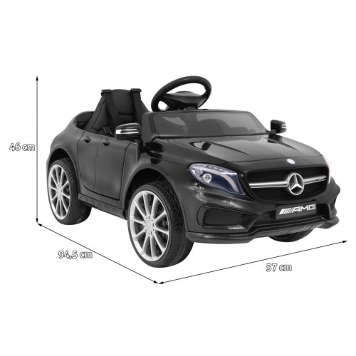 Mercedes AMG GLA-45 vozidlo černé