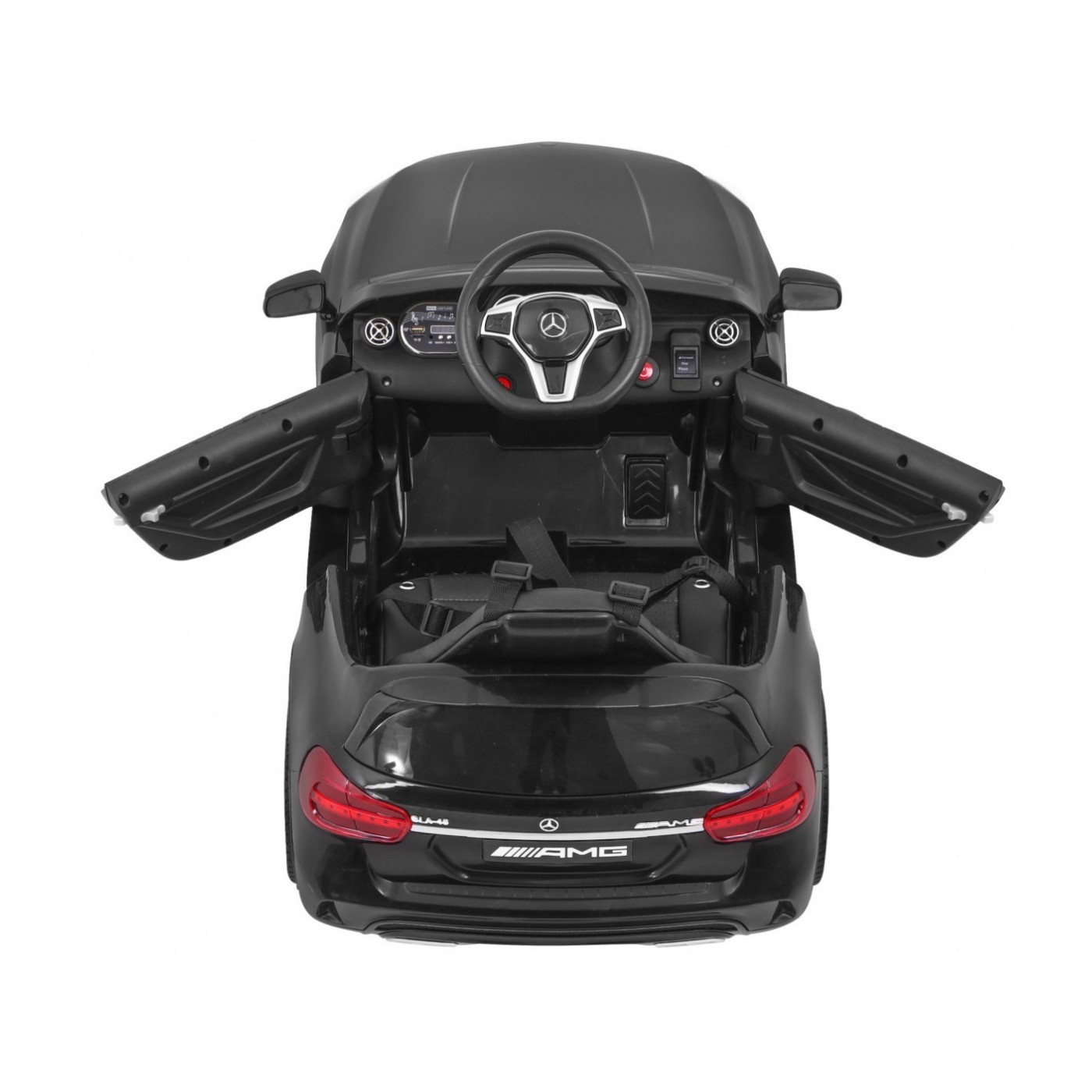 Mercedes AMG GLA-45 vozidlo černé