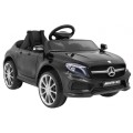 Mercedes AMG GLA-45 vozidlo černé
