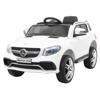 Mercedes AMG GLE 63 AMG vozidlo bílá