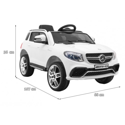 Mercedes AMG GLE 63 AMG vozidlo bílá