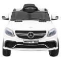 Mercedes AMG GLE 63 AMG vozidlo bílá