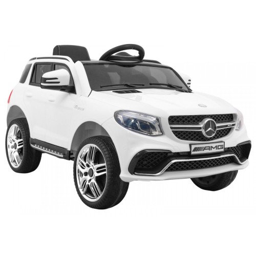 Mercedes AMG GLE 63 AMG vozidlo bílá