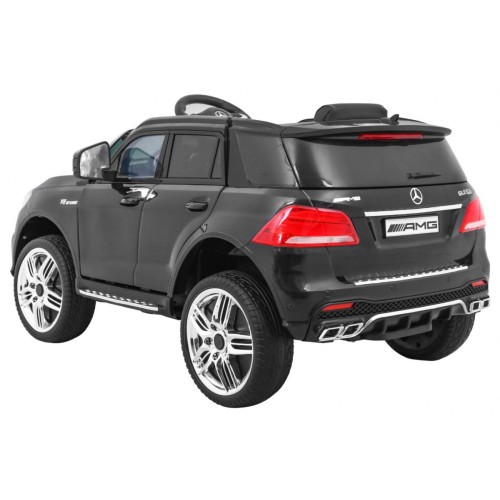 Mercedes AMG GLE 63 AMG vozidlo černé