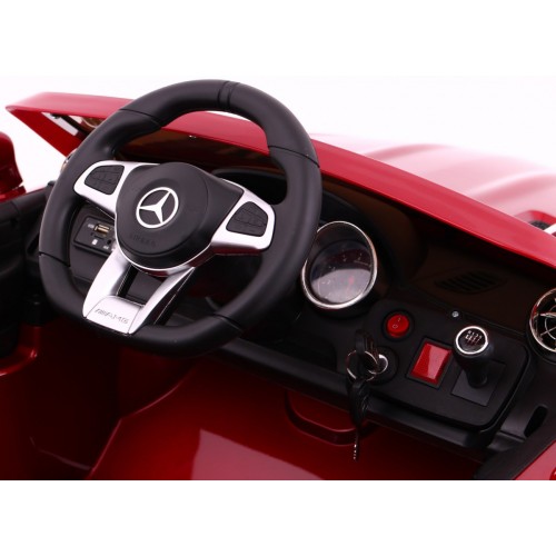 Mercedes AMG SL65 vozidlo lakované červeně