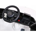 Vozidlo Mercedes Benz třídy GL bílé