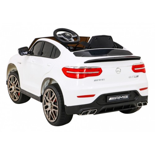 Mercedes Benz GLC63S Vozidlo Bílá