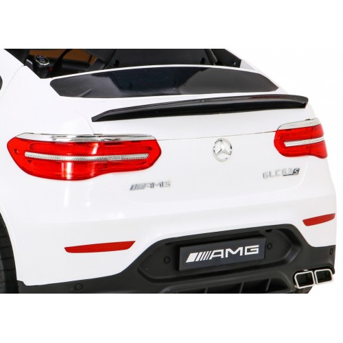 Mercedes Benz GLC63S Vozidlo Bílá
