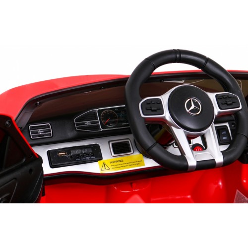 Mercedes BENZ Třída M červená