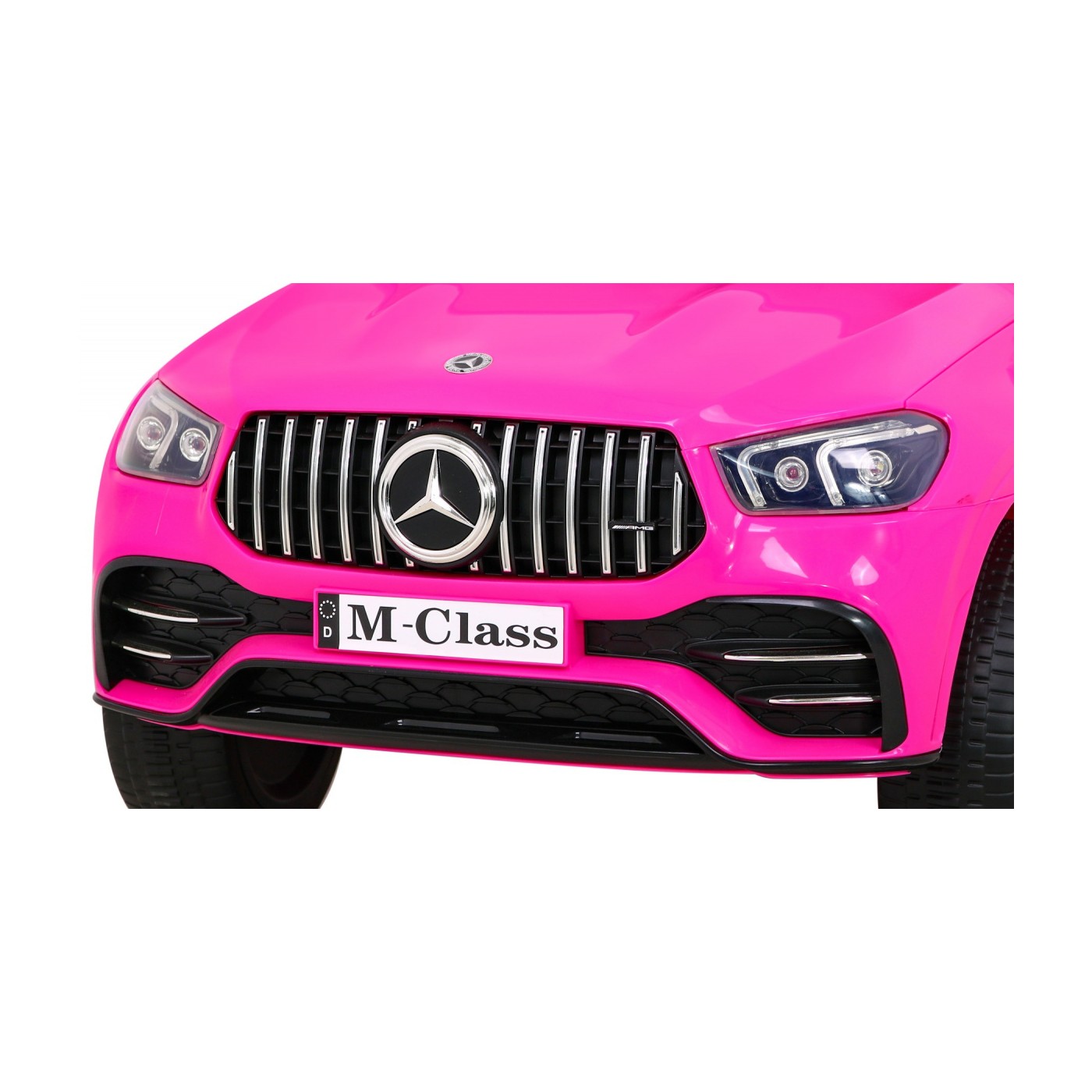 Růžový Mercedes BENZ třídy M