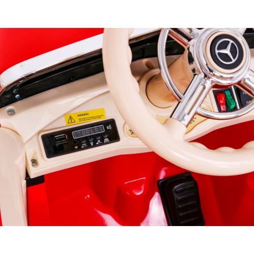 Mercedes Benz Retro 540A Dětská červená + Rodičovský režim + Dálkové ovládání + Audio panel + LED
